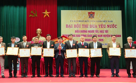 Đại hội thi đua y&ecirc;u nước trong đồng b&agrave;o C&ocirc;ng gi&aacute;o huyện Nho Quan