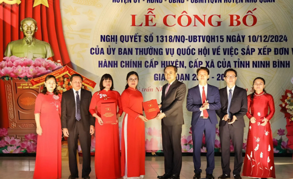 Nho Quan C&ocirc;ng bố Nghị quyết 1318 của Ủy Ban Thường vụ Quốc hội