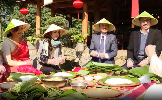 Du lịch Ninh B&igrave;nh v&agrave;o xu&acirc;n