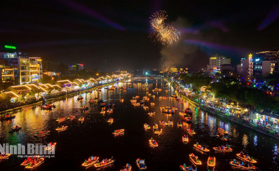 S&ocirc;i động c&aacute;c hoạt động nghệ thuật v&agrave; Countdown ch&agrave;o đ&oacute;n năm mới 2026