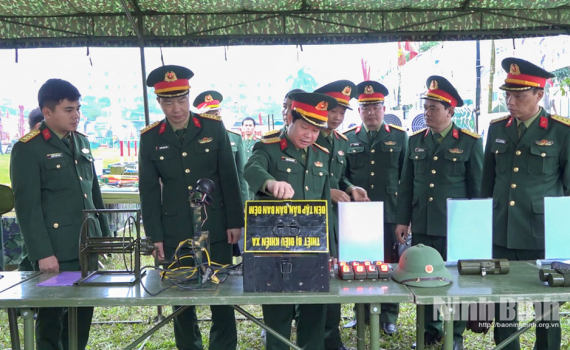Bộ Chỉ huy Qu&acirc;n sự tỉnh kiểm tra c&ocirc;ng t&aacute;c chuẩn bị m&ocirc; h&igrave;nh học cụ huấn luyện