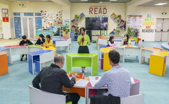 Đưa tiếng Anh th&agrave;nh ng&ocirc;n ngữ thứ hai trong trường học: Khuyến kh&iacute;ch c&aacute;c m&ocirc; h&igrave;nh x&atilde; hội h&oacute;a minh bạch