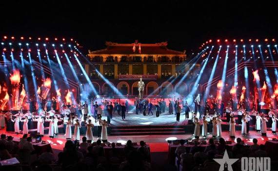 L&atilde;nh đạo Đảng, Nh&agrave; nước dự cầu truyền h&igrave;nh kỷ niệm 85 năm Ng&agrave;y B&aacute;c Hồ về nước trực tiếp l&atilde;nh đạo c&aacute;ch mạng Việt Nam