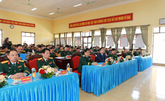 Lữ đo&agrave;n 513 tổ chức lễ truy tặng danh hiệu Anh h&ugrave;ng lực lượng vũ trang nh&acirc;n d&acirc;n cho Thượng sĩ Vũ Văn B&igrave;nh