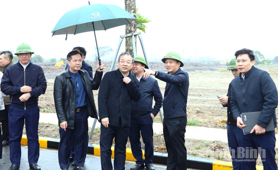 Kiểm tra tiến độ thực hiện một số dự &aacute;n giao th&ocirc;ng tr&ecirc;n địa b&agrave;n tỉnh