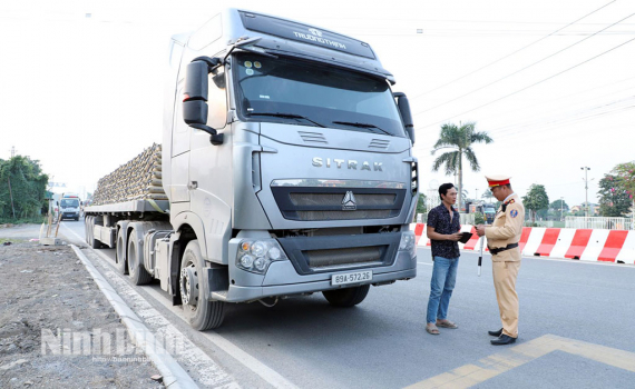 Năm 2025, to&agrave;n tỉnh xảy ra 814 vụ tai nạn giao th&ocirc;ng