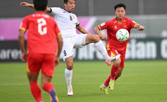 Đ&aacute;nh bại U23 Kyrgyzstan 2-1, U23 Việt Nam s&aacute;ng cửa v&agrave;o tứ kết