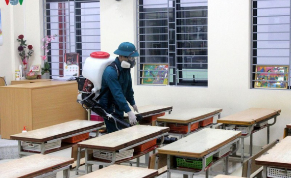 63 tỉnh/th&agrave;nh phố k&eacute;o d&agrave;i thời gian nghỉ học của HS ph&ograve;ng dịch corona