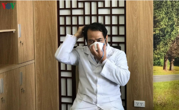 Chuy&ecirc;n gia chia sẻ c&aacute;ch giảm thiểu nguy cơ l&acirc;y nhiễm virus corona