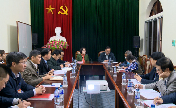 Đồng ch&iacute; B&iacute; thư Tỉnh ủy Nguyễn Thị Thanh tiếp c&ocirc;ng d&acirc;n