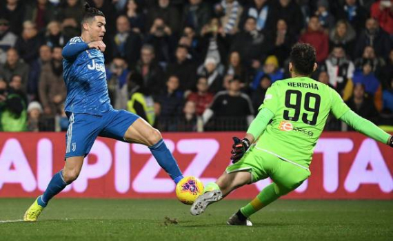 Ronaldo gia nhập &ldquo;CLB 1000&rdquo;, lập h&agrave;ng loạt kỷ lục