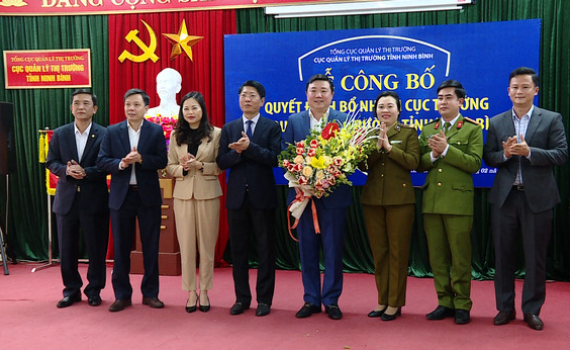 C&ocirc;ng bố quyết định bổ nhiệm Cục trưởng Cục Quản l&yacute; thị trường Ninh B&igrave;nh