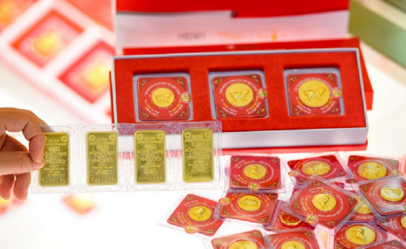 Gi&aacute; v&agrave;ng h&ocirc;m nay 21-2: Gi&aacute; v&agrave;ng thế giới tăng, trong nước kh&ocirc;ng đổi
