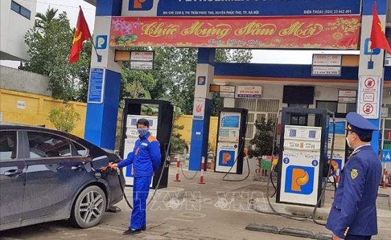 Thực hiện thanh, kiểm tra c&aacute;c đơn vị li&ecirc;n quan đến cung ứng, ph&acirc;n phối xăng dầu