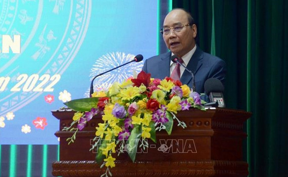 Chủ tịch nước Nguyễn Xu&acirc;n Ph&uacute;c thăm, ch&uacute;c Tết c&aacute;c cơ quan, đơn vị tại th&agrave;nh phố Đ&agrave; Nẵng