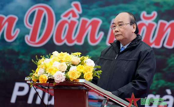 Chủ tịch nước Nguyễn Xu&acirc;n Ph&uacute;c ph&aacute;t động Tết trồng c&acirc;y &ldquo;Đời đời nhớ ơn B&aacute;c Hồ&rdquo; Xu&acirc;n Nh&acirc;m Dần 2022 tại Đền H&ugrave;ng