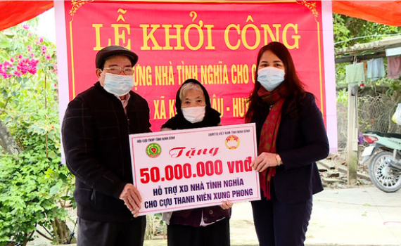 Khởi c&ocirc;ng x&acirc;y dựng nh&agrave; t&igrave;nh nghĩa cho cựu TNXP ở x&atilde; Kh&aacute;nh Mậu