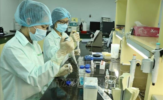 Ứng dụng c&ocirc;ng nghệ đề ra giải ph&aacute;p ph&ograve;ng, chống dịch COVID-19