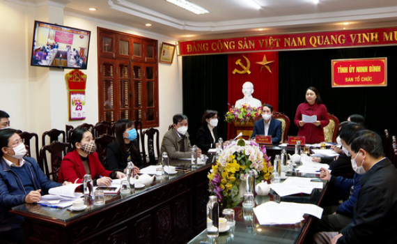 Sơ kết việc thực hiện quy định của Bộ Ch&iacute;nh trị về lu&acirc;n chuyển c&aacute;n bộ