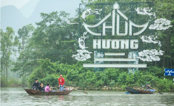 Thực hiện nghiêm túc việc dừng tổ chức lễ hội Chùa Hương