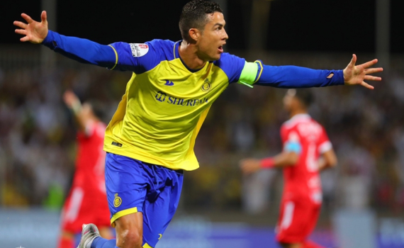 Ronaldo nhận giải cầu thủ xuất sắc nhất v&ograve;ng 16 Saudi League
