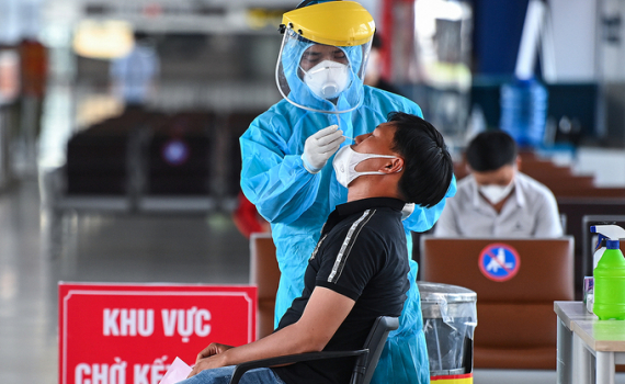 Bệnh Covid-19 được coi l&agrave; bệnh nghề nghiệp, được hưởng bảo hiểm x&atilde; hội từ 1.4