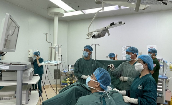 Ng&agrave;nh Y vẫn nỗ lực mỗi ng&agrave;y để chăm s&oacute;c sức khỏe Nh&acirc;n d&acirc;n