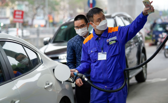 Gi&aacute; xăng dầu chiều nay (13-2) sẽ giảm bao nhi&ecirc;u?