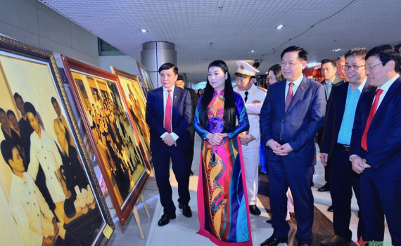 Chủ tịch Quốc hội Vương Đ&igrave;nh Huệ: X&acirc;y dựng Vĩnh Ph&uacute;c hiện đại, bền vững, nh&acirc;n văn