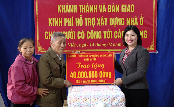 Kh&aacute;nh th&agrave;nh nh&agrave; t&igrave;nh nghĩa cho người c&oacute; c&ocirc;ng tại x&atilde; Gia Thắng