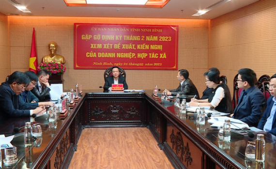 UBND tỉnh gặp gỡ doanh nghiệp định kỳ th&aacute;ng 2