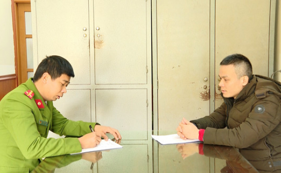 Bắt Ph&oacute; Gi&aacute;m đốc Trung t&acirc;m đăng kiểm xe cơ giới đường bộ 3502D