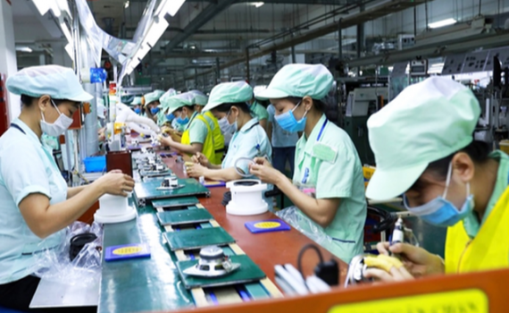 R&agrave; so&aacute;t việc &aacute;p dụng mức lương tối thiểu v&ugrave;ng tại c&aacute;c địa phương