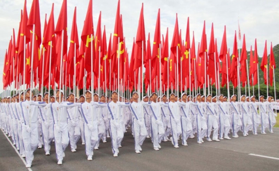 Tự h&agrave;o tiến bước dưới l&aacute; cờ vinh quang của Đảng-B&agrave;i 1: Lời hiệu triệu thi&ecirc;ng li&ecirc;ng!