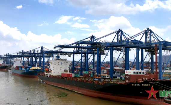 Tự h&agrave;o tiến bước dưới l&aacute; cờ vinh quang của Đảng - B&agrave;i 4: Kinh tế thị trường định hướng XHCN - một đột ph&aacute; l&yacute; luận rất cơ bản v&agrave; s&aacute;ng tạo của Đảng ta