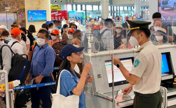 Từ 15/2/2024, đi m&aacute;y bay cần những giấy tờ g&igrave;?