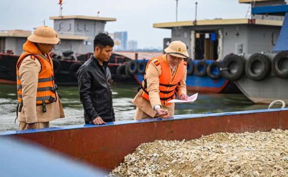 Xử l&yacute; nghi&ecirc;m c&aacute;c vi phạm giao th&ocirc;ng đường thủy nội địa