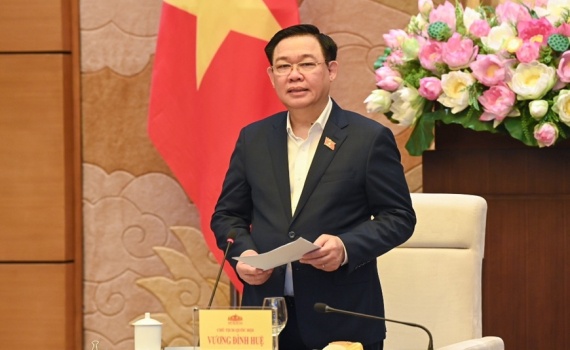 Chủ tịch Quốc hội chủ tr&igrave; l&agrave;m việc về dự thảo Luật C&ocirc;ng nghiệp quốc ph&ograve;ng, an ninh v&agrave; động vi&ecirc;n c&ocirc;ng nghiệp