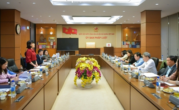 Thường trực Ủy ban Ph&aacute;p luật l&agrave;m việc với Bộ Tư ph&aacute;p về dự &aacute;n Luật C&ocirc;ng chứng (sửa đổi)