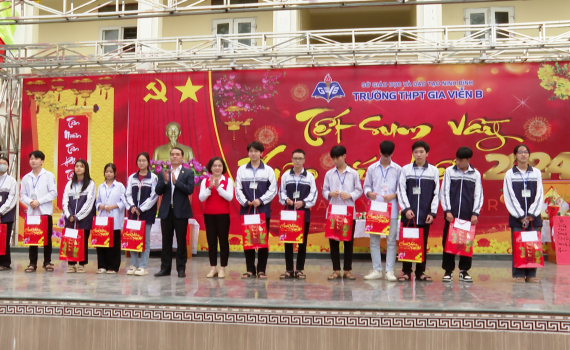 Trường THPT Gia Viễn B tổ chức chương tr&igrave;nh Tết sum vầy - Xu&acirc;n gắn kết