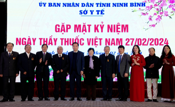 Sở Y tế Ninh B&igrave;nh gặp mặt nh&acirc;n kỷ niệm 69 năm Ng&agrave;y Thầy thuốc Việt Nam 
