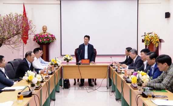 Bộ trưởng Bộ T&agrave;i nguy&ecirc;n v&agrave; M&ocirc;i trường thăm, l&agrave;m việc với Sở T&agrave;i nguy&ecirc;n v&agrave; M&ocirc;i trường tỉnh Ninh B&igrave;nh