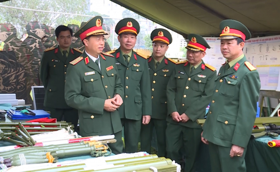 Kiểm tra c&ocirc;ng t&aacute;c sẵn s&agrave;ng chiến đấu, chuẩn bị huấn luyện tại Bộ CHQS tỉnh