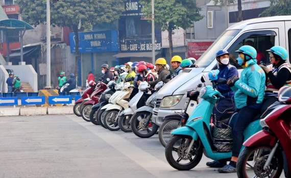 An to&agrave;n giao th&ocirc;ng: Tai nạn giao th&ocirc;ng giảm nhờ &yacute; thức tốt hơn