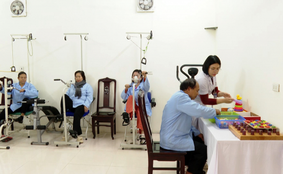 Hiệu quả kh&aacute;m, chữa bệnh bằng Y học cổ truyền