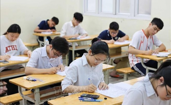 Nhiều địa phương c&ocirc;ng bố m&ocirc;n thi thứ ba v&agrave;o lớp 10 năm học 2025-2026