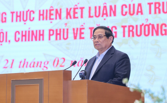 Thủ tướng: Kh&ocirc;ng c&ograve;n c&aacute;ch n&agrave;o kh&aacute;c, ch&uacute;ng ta phải tăng trưởng cao, bền vững li&ecirc;n tục từ nay tới 2045