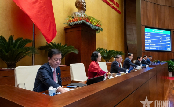 Quốc hội quyết th&iacute; điểm h&agrave;ng loạt ch&iacute;nh s&aacute;ch đặc th&ugrave; x&acirc;y dựng điện hạt nh&acirc;n Ninh Thuận