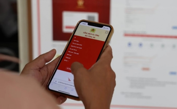 Ưu ti&ecirc;n ứng dụng m&ocirc;i trường điện tử cho hoạt động cấp, đổi giấy ph&eacute;p l&aacute;i xe