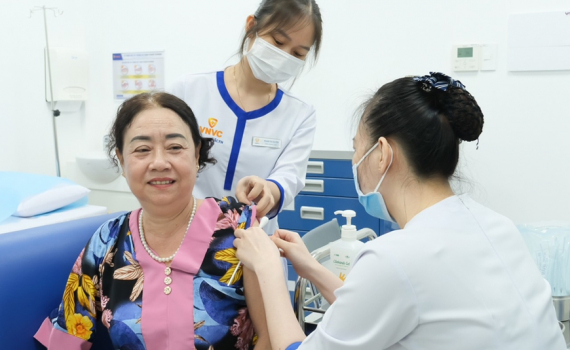 Những đối tượng n&agrave;o cần vaccine để ph&ograve;ng c&uacute;m?